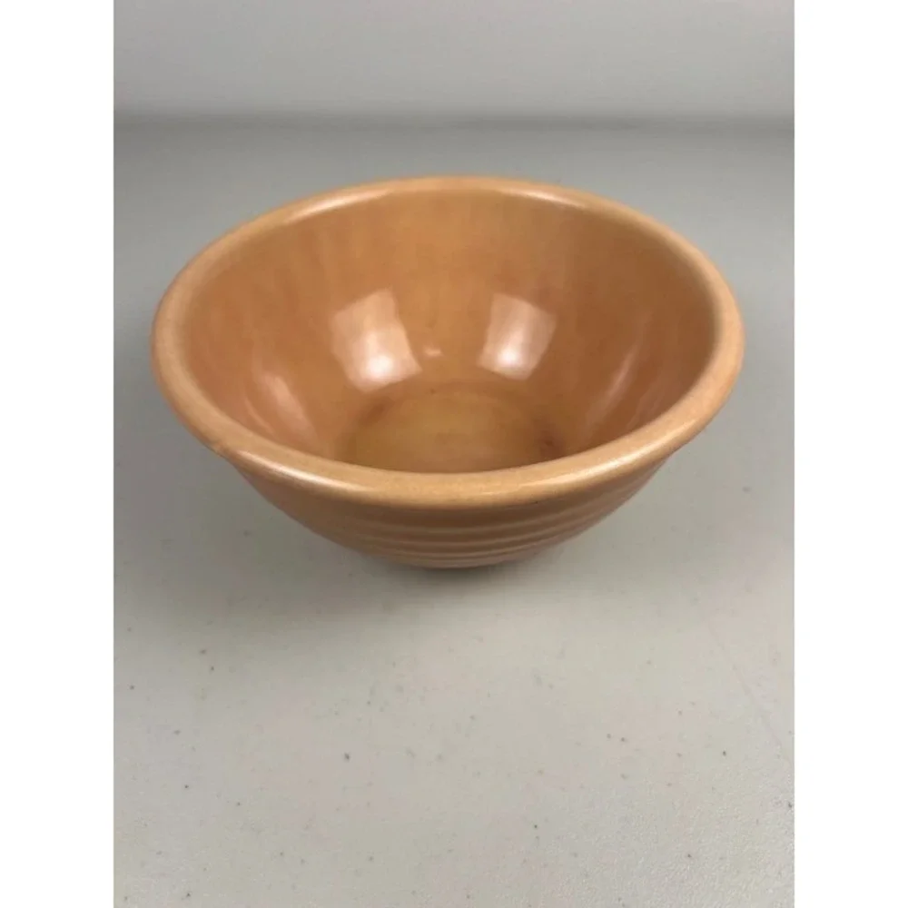 Vintage USA Beehive Ribbed Ceramic Mixing Bowl Apricot Peach Stoneware 7